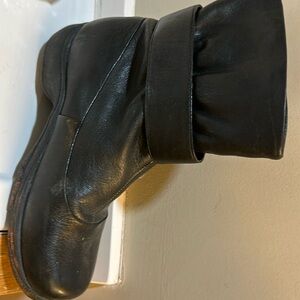 Beautiful leather dansko boots! Best price ever on these boots! Firm